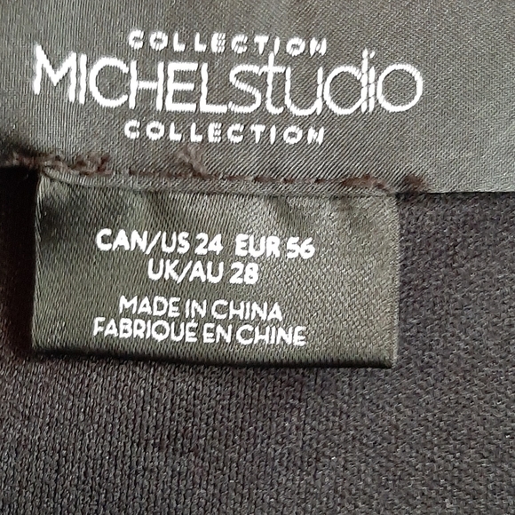 Dress - Picture 6 of 6